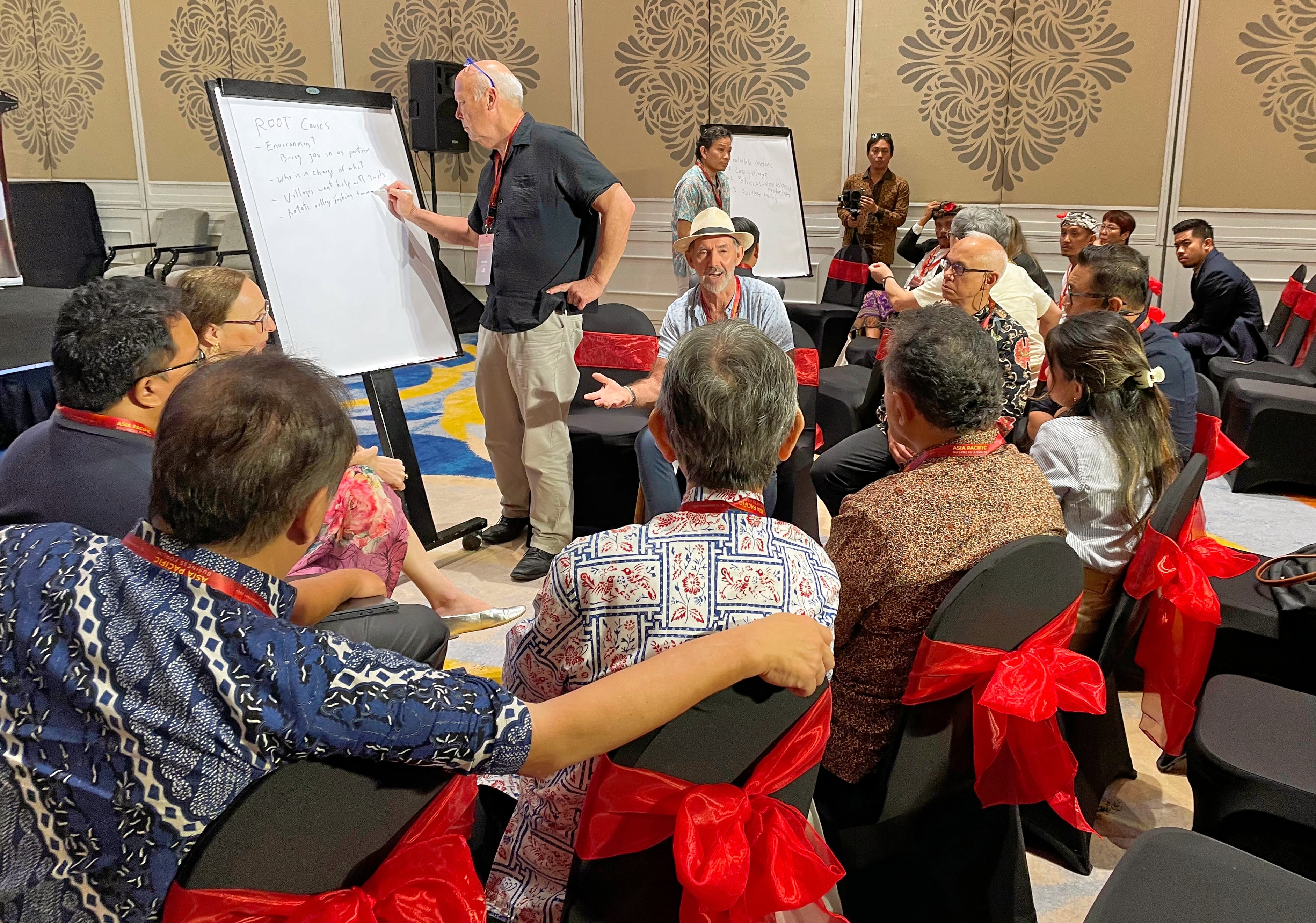 Dan Griffin of The Coral Champions leads interactive session at 2024 Asia Pacific Business Conference - Bali